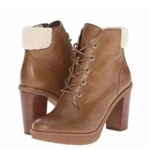 **NIB** Michael Kors Kim Lace Up Bootie